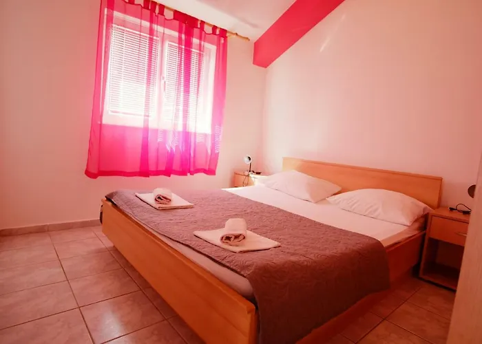 アパート Gordana